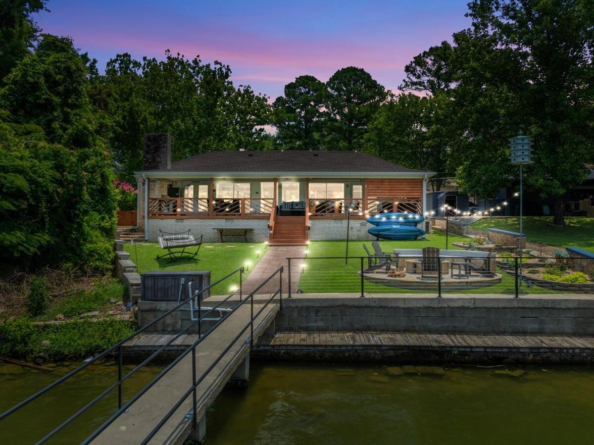 Steps To The Lake, Game Room & More! Sleeps 9 Lake Hamilton Esterno foto